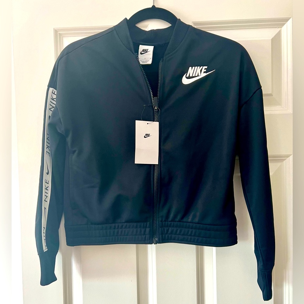 NWT Girl’s Large Nike Zipper Jacket